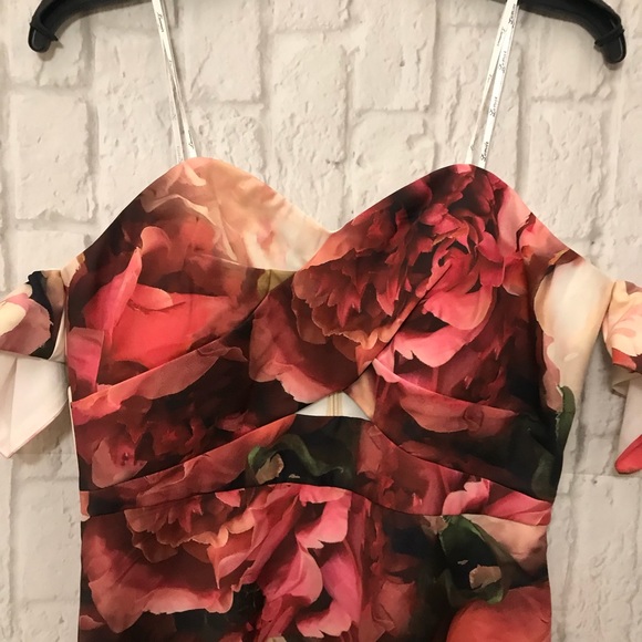 NWT Lumiere by Bariano Floral Off the Shoulder - Picture 4 of 10